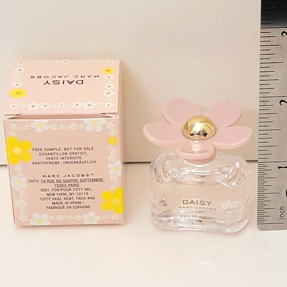 DAISY Marc Jacobs Eau So Fresh EDT 0.13 oz / 4 ml (MINIATURE SPLASH FOR WOMAN - Picture 4 of 5